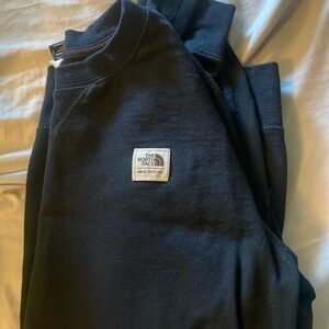 Women’s North Face sweatshirt